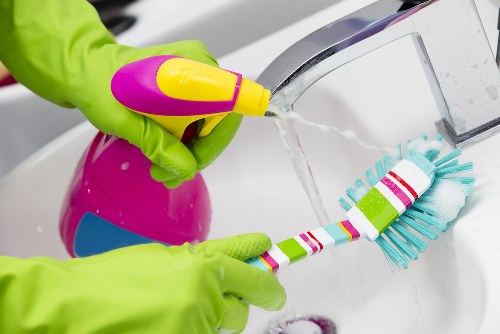Professional cleaning of a hard floor in a Wimbledon home entrance