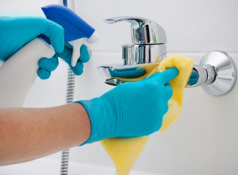 Cleaning a rug stain in a Wimbledon property