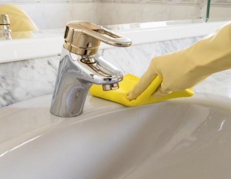 Clean modern workspace maintained by a local Wimbledon cleaning team
